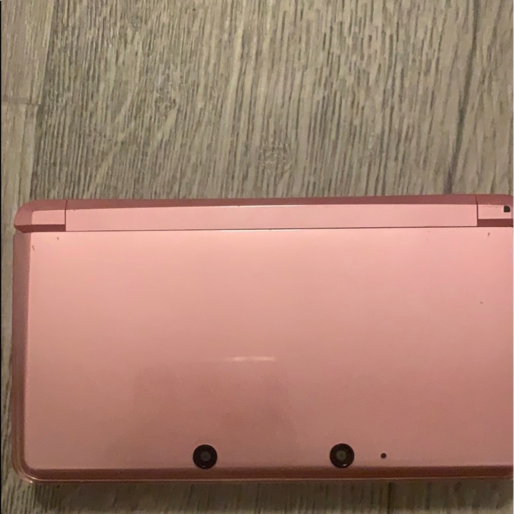 Nintendo 3DS - Picture 2 of 5